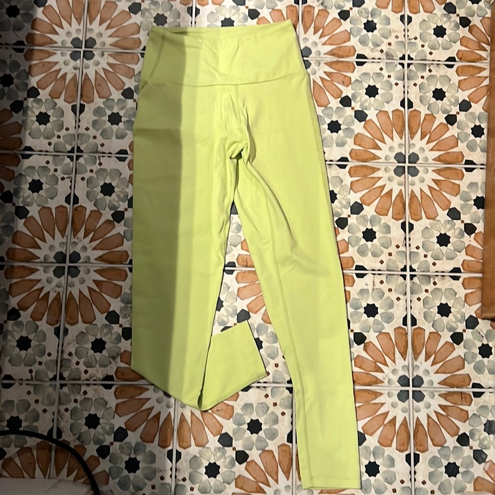 Ryderwear Scrunch bum leggings size S only worn a few times